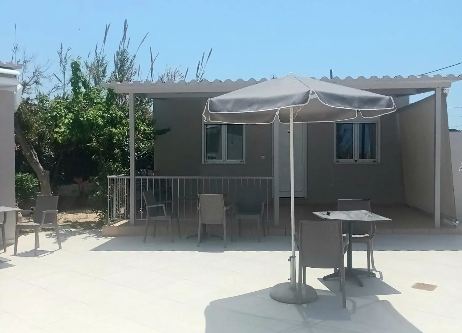 Cathrin Beach Apartments Stavros