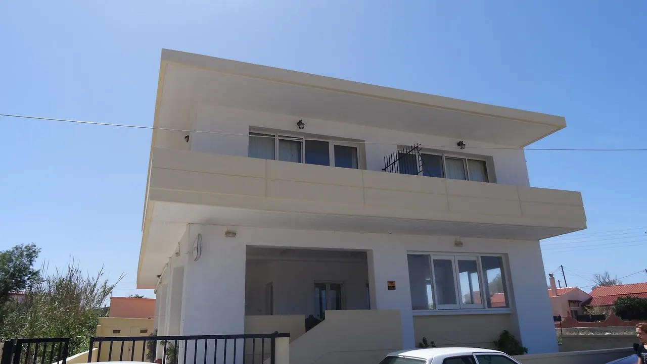 Cathrin Beach Apartments Stavrós